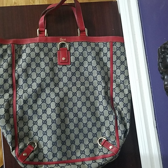 Gucci Handbags - Gucci vintage shoppers tote bag